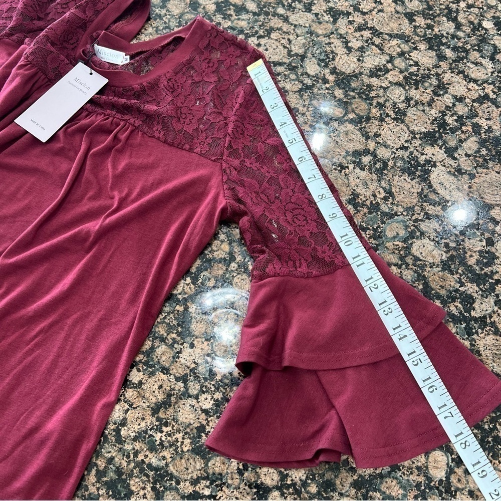NWT Miselon Lace Detail Top With Bell Sleeves Burgundy Size Medium - Picture 11 of 11
